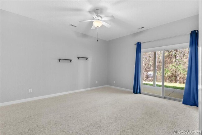 Building Photo - 164 Sandy Cove Dr