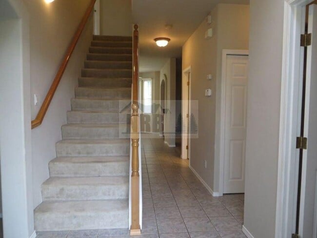 Building Photo - Enchanting, Elegant and Immaculate Home in...