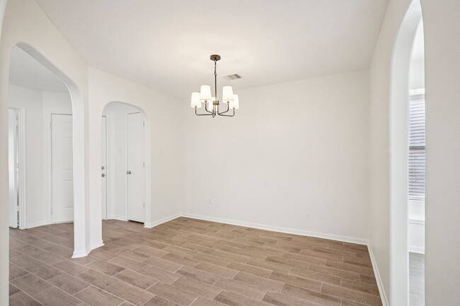 Building Photo - 11926 Panay Dr