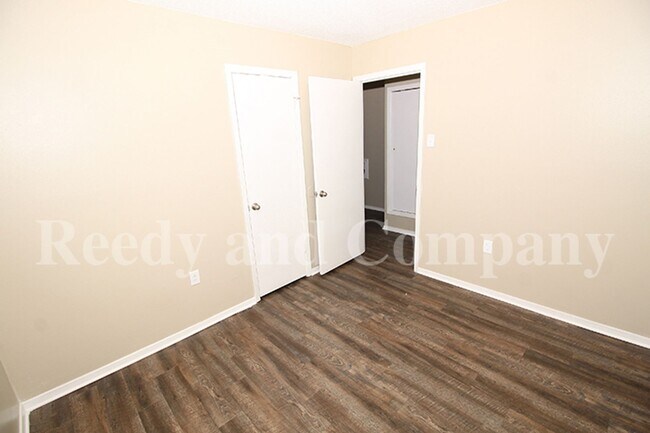 Building Photo - 5158 Breckenwood Dr