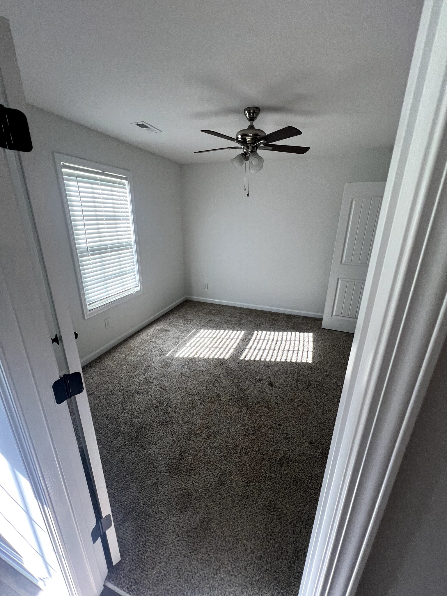 Building Photo - 706 Needmore Rd apartment 2