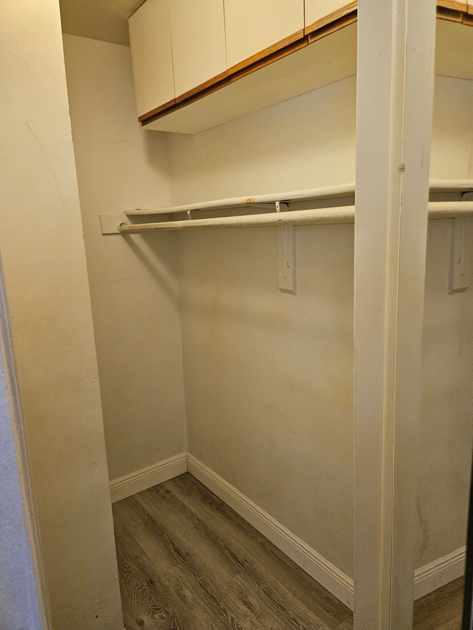 Building Photo - 6231 SW 37th Ct