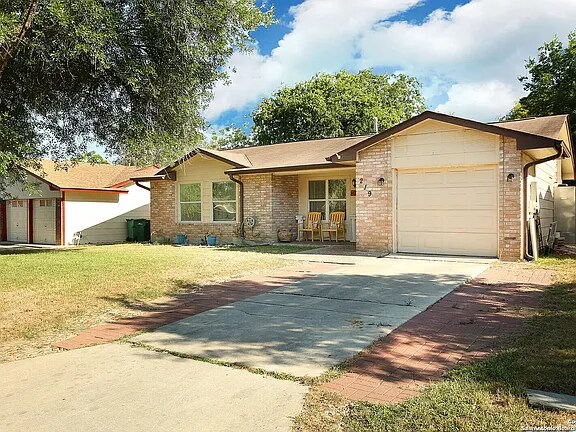 Building Photo - 219 Royal Dr