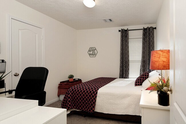 Building Photo - 41694 Sorrel Spring Ln