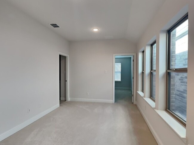 Building Photo - Your Dream 3-Story Home Awaits with $500 Off First Month’s Rent!