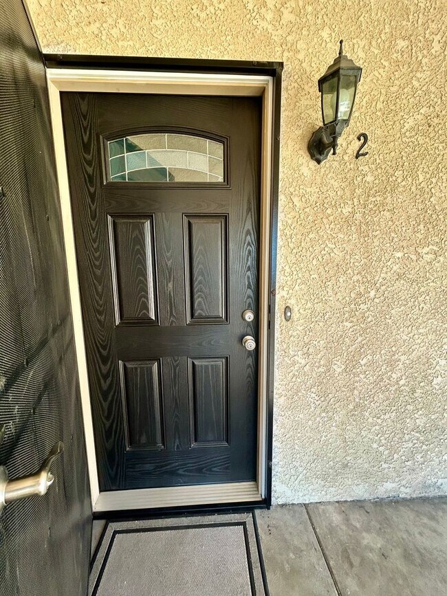 Building Photo - 1028w