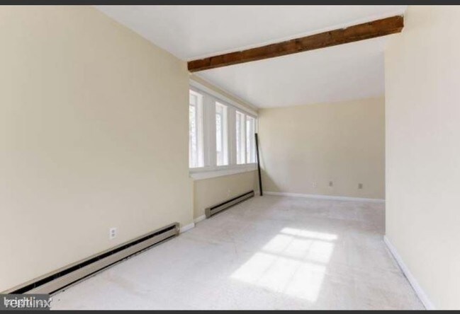 Building Photo - 18090 Silcott Springs Rd