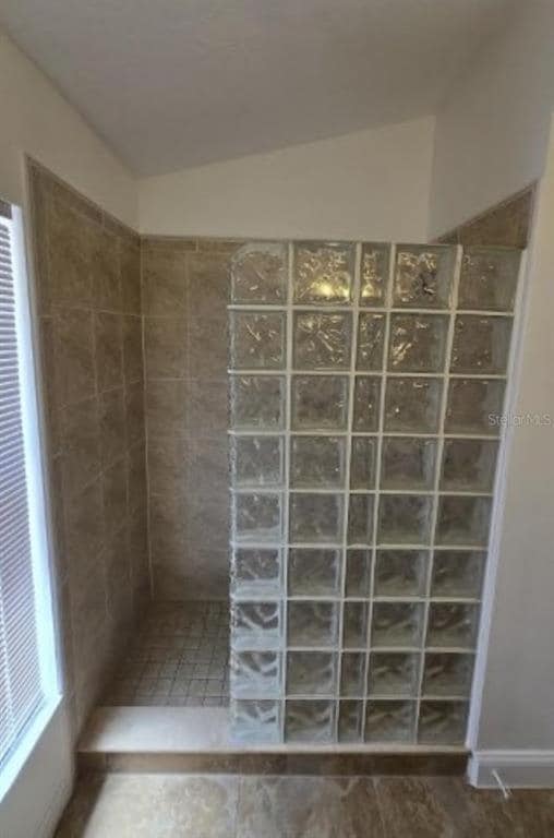 Building Photo - 18005 Palm Breeze Dr
