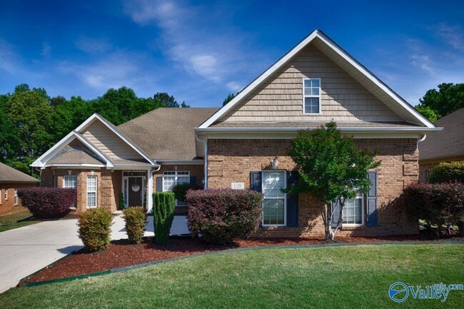 Building Photo - 108 Blackwood Dr NW