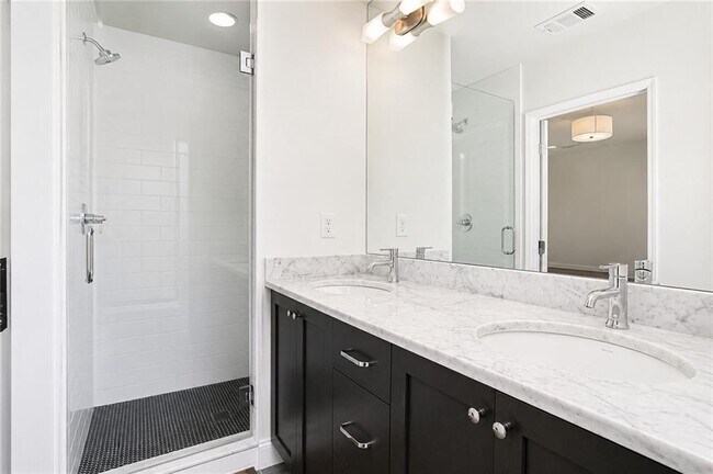 Building Photo - 683 Arcos Way SE