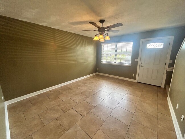 Building Photo - 5009 Donalson Rd
