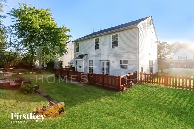 Building Photo - 111 Vance Crescent Dr