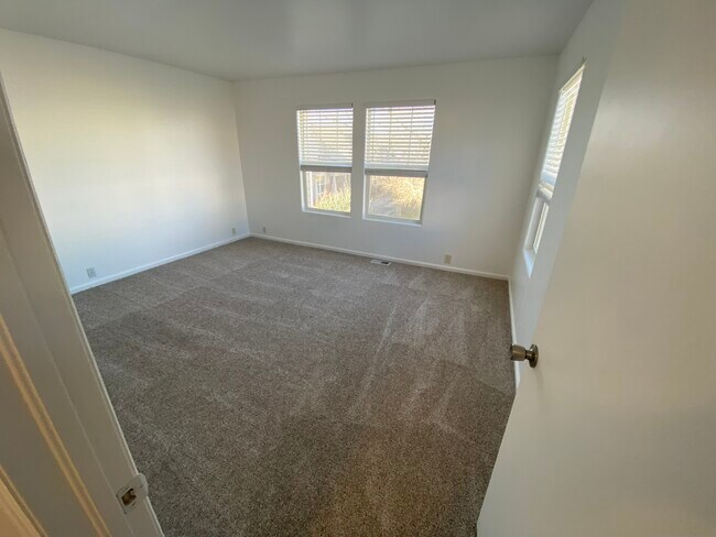 Building Photo - 6246 Calico Patch Heights