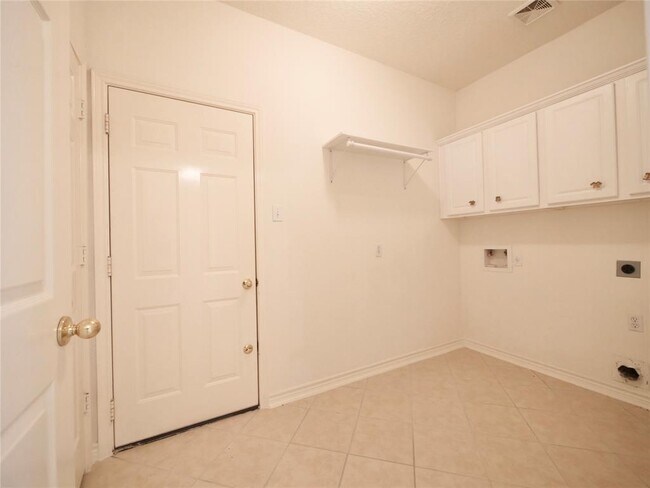 Building Photo - 419 Richmond Pl Dr