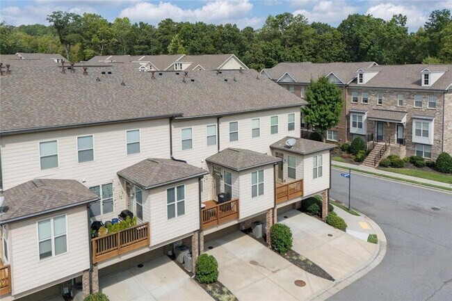 Building Photo - 1097 Township Square