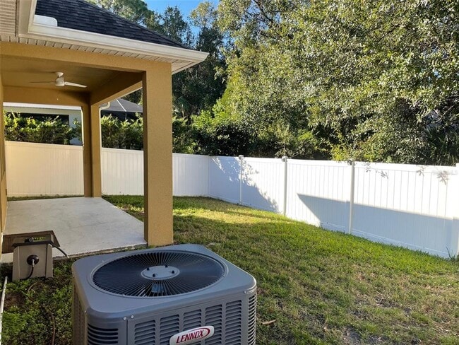 Building Photo - 11514 Quiet Forest Dr