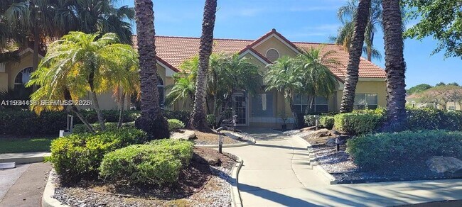 Building Photo - 457 Vista Isles Dr