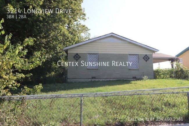 Primary Photo - 3214 Longview Dr