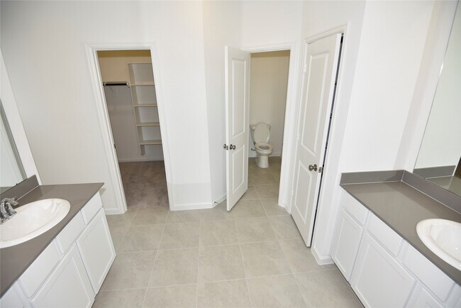 Building Photo - 15524 Leopard Lily Ln