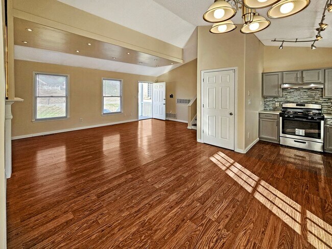 Building Photo - Charming 3 Bed, 2 Bath Home in Douglasvill...