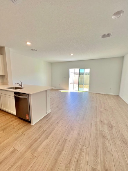 Building Photo - 32508 Midsummer Night Ln