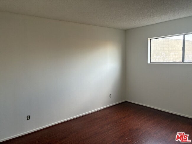 Building Photo - 15716 Normandie Ave