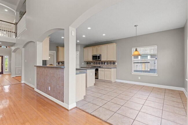 Building Photo - 3531 Shoreview Ln