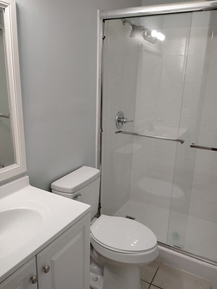 Building Photo - 4898 Orleans Ct