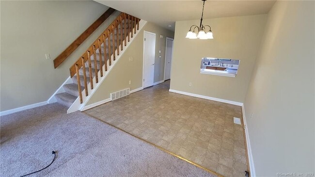 Building Photo - 21 Deer Run