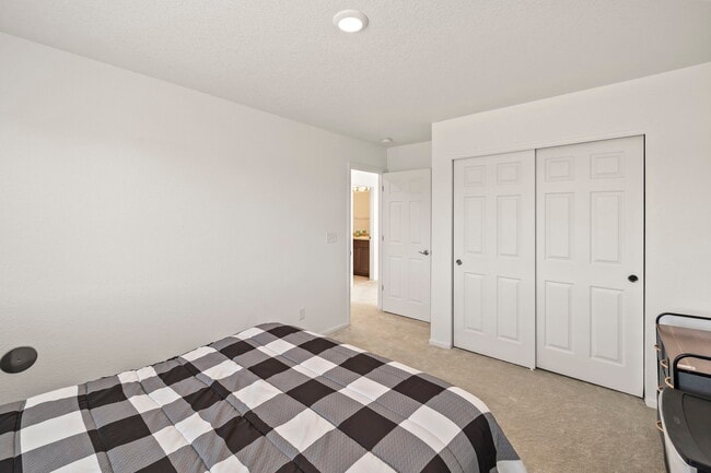 Building Photo - 3315 Bella Luna Dr