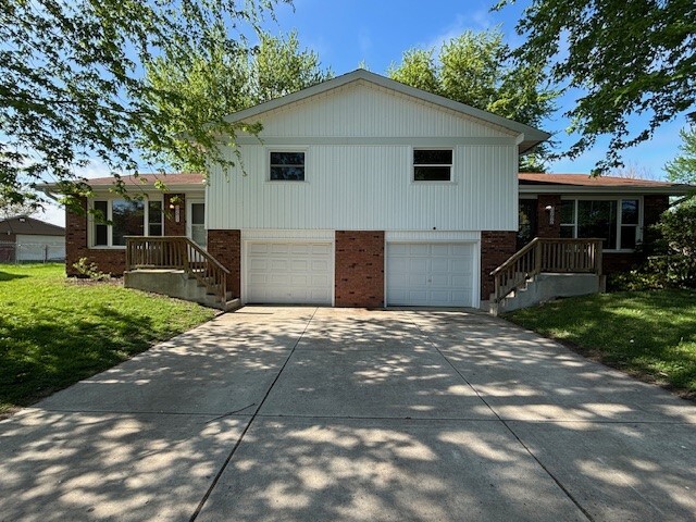 Building Photo - 11518 W 133rd Ln