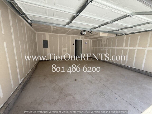 Building Photo - NO DEPOSIT option available for qualified renters with Obligo