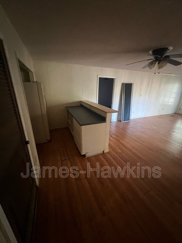 Building Photo - 517 Wakefield Ct