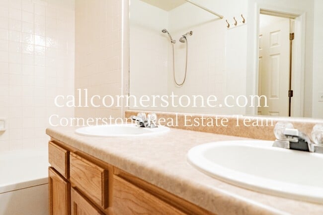 Building Photo - 7511 Barn Owl Dr