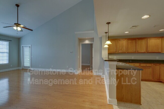 Building Photo - 3201 Aspen Grove Dr
