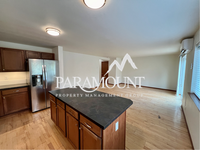 Building Photo - 3 Bedroom Home in Port Orchard with A/C and Low Maintenance Yard!