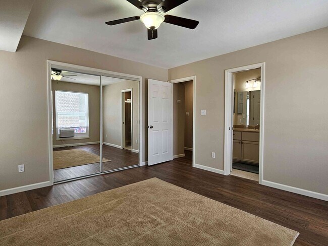 Master Bedroom - 4444 Valencia Cir