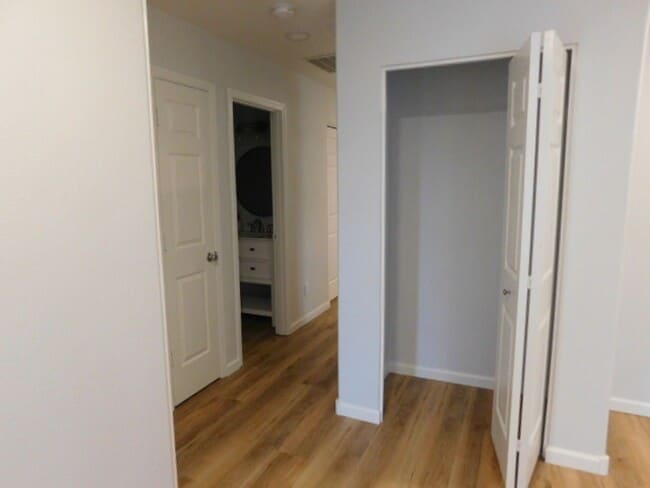 Building Photo - 5351 Landon St SE