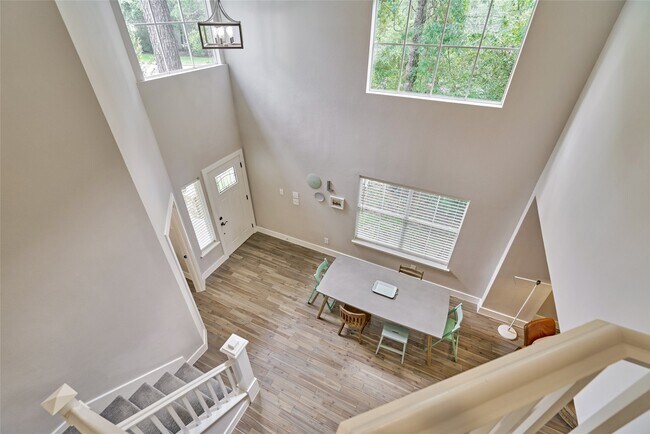Building Photo - 38 E Gaslight Pl