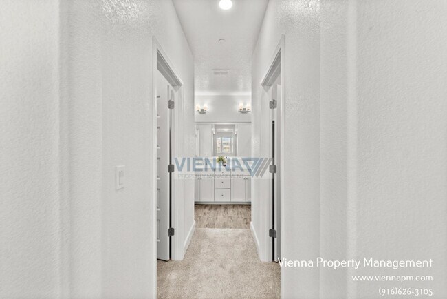 Building Photo - 6000 Waddington Wy