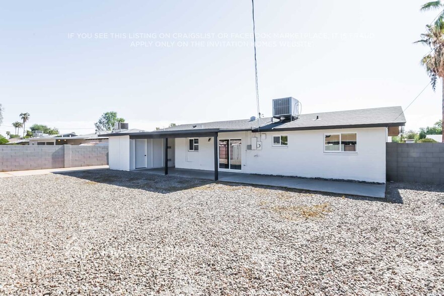 Building Photo - 1238 W Romo Jones St