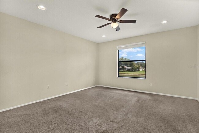 Building Photo - 2630 Edgewater Falls Dr
