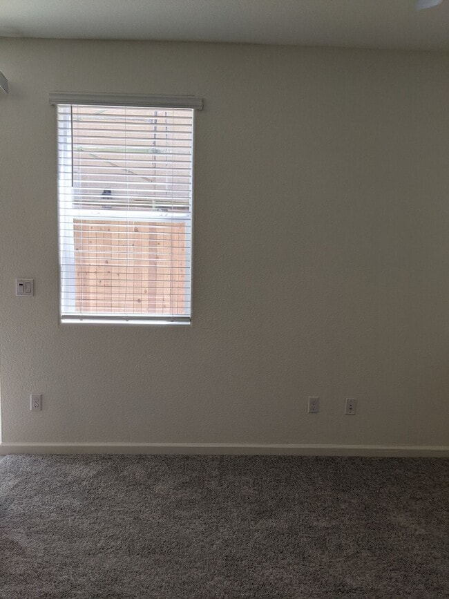 Building Photo - Ready Now! Beautiful Two Story Home in Nor...