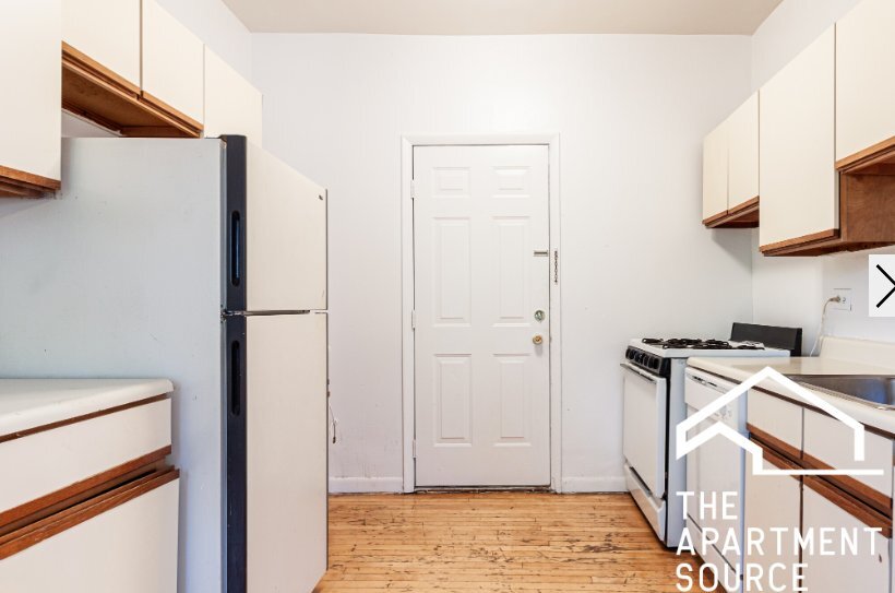 Building Photo - 654 W Cornelia Ave