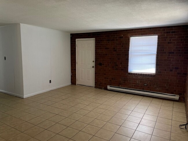 Building Photo - 1009 Cassell St