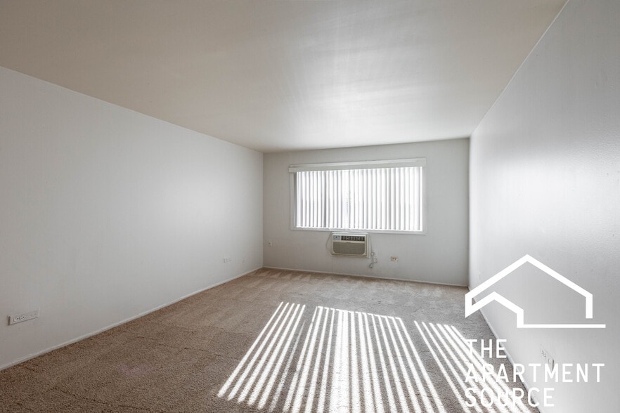 Building Photo - 7308 W North Ave