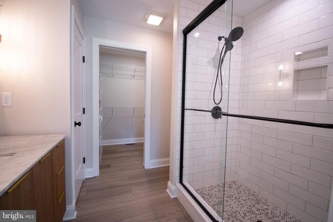 Building Photo - 14 Sandy Ln