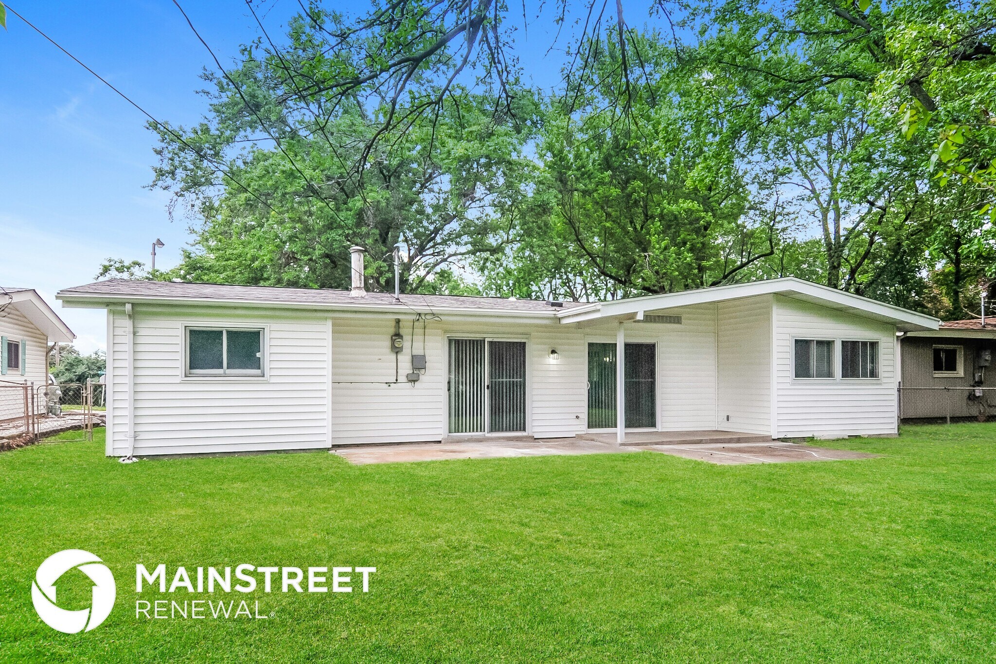 Building Photo - 2280 St Catherine St