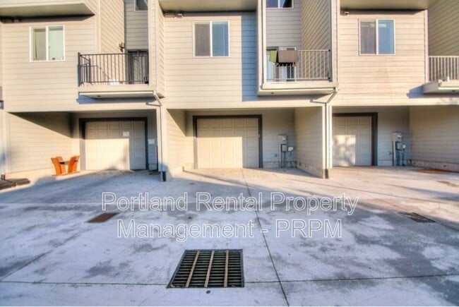 Building Photo - 607 NE 92nd Ave