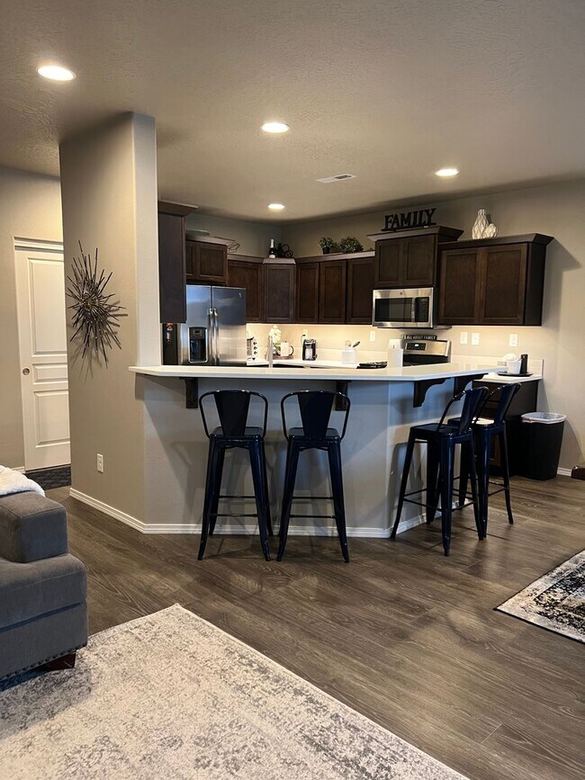 Building Photo - Home in Hayden North!